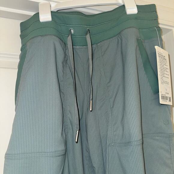 💙 Lululemon Dance Studio Joggers – Crater Blue (NWT) Size 8 💙 - Picture 7 of 9